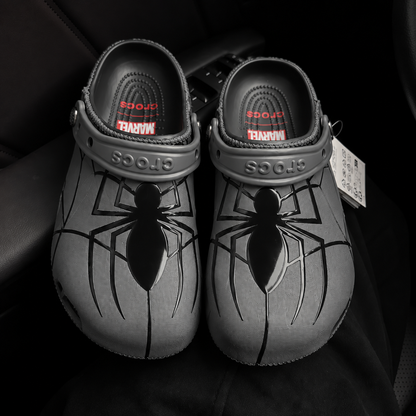 Crocs Spiderman™ Gris Classic Clog